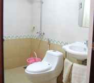 In-room Bathroom 2 Vinayaga by Poppys Rameshwaram