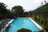 Swimming Pool GreenPeak Holiday Villa