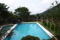 Kolam Renang GreenPeak Holiday Villa