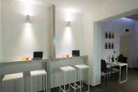 Quầy bar, cafe và phòng lounge Hotel Santa Brigida
