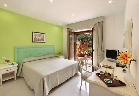 อื่นๆ Green House Sorrento