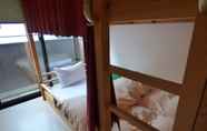 Kamar Tidur 6 Guesthouse Hyakumanben Cross