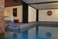 Swimming Pool Hotel Brandl