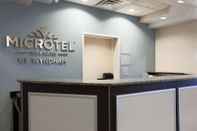 Lobby Microtel Inn & Suites by Wyndham Wilkes Barre