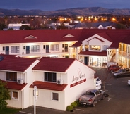 Nearby View and Attractions 2 Aubyn Court Spa Motel