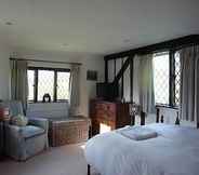 Bilik Tidur 6 Bed and Breakfast Dunsfold