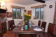 Restoran Bed and Breakfast Dunsfold