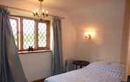 Bedroom 7 Bed and Breakfast Dunsfold
