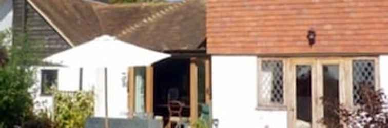 Exterior Bed and Breakfast Dunsfold