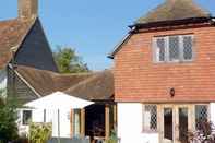 Exterior Bed and Breakfast Dunsfold