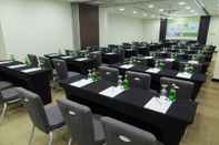 Functional Hall Holiday Inn Muscat Al Seeb, an IHG Hotel