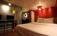 Kamar Tidur 2 Zip Hotel