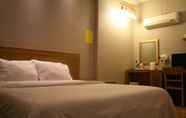 Kamar Tidur 6 Zip Hotel