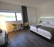 Bedroom 4 Padja Hotel & Spa, Vannes