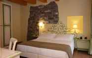 Bedroom 2 Hotel Borgo Antico