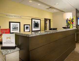 Lobby 2 Hampton Inn & Suites Buffalo Airport