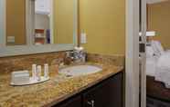 In-room Bathroom 5 TownePlace Suites San Jose Santa Clara