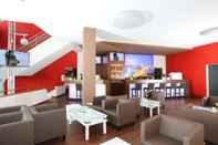 Bar, Kafe dan Lounge H24 Hoteltow