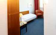 Kamar Tidur 2 H24 Hoteltow