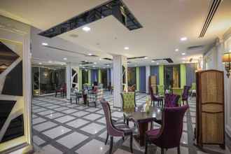 Lobi 4 Meral Crown Hotel