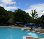 Swimming Pool 2 Hotel Guadaira Resort