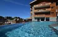 Swimming Pool 4 Hôtel Nendaz 4 Vallées & Spa