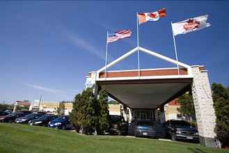 Exterior 4 Canad Inns Destination Centre Garden City