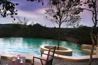 Kolam Renang The Windflower Jungle Resorts and Spa