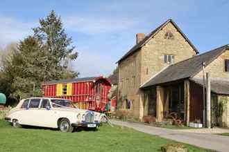 Exterior 4 Haselbury Mill Hotel and Restaurant