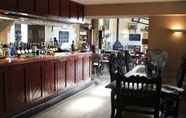 Bar, Kafe dan Lounge 3 Haselbury Mill Hotel and Restaurant