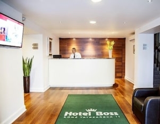 Lobi 2 Hotel Boss