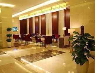 Lobi 2 Rainbird International Hotel