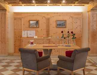 Lobi 2 Swiss Alpine Hotel Allalin