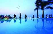 Kolam Renang 6 Leisure Vacations Goldfield Lake Resort