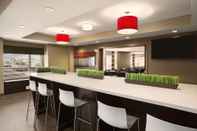 Functional Hall Microtel Inn & Suites by Wyndham Weyburn