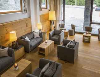 Lobi 2 Priva Alpine Lodge Lenzerheide