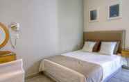 Bedroom 6 Avanti Hotel