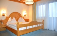 Kamar Tidur 3 Mountainclub Hotel Ronach