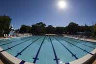 Swimming Pool Couran Cove Island Resort