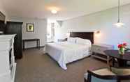 Phòng ngủ 3 Seaglass Inn & Spa