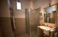ห้องน้ำภายในห้อง 5 Casale del Murgese