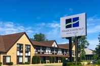 Exterior Days Inn by Wyndham Sarnia Harbourfront