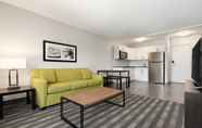 Common Space 2 Days Inn by Wyndham Sarnia Harbourfront