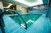 Swimming Pool Mercure Jeddah Al Hamra