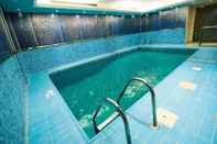 Swimming Pool Mercure Jeddah Al Hamra