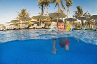 Swimming Pool Hilton Al Hamra Beach & Golf Resort