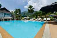 Swimming Pool Serenity Lakeside Resort