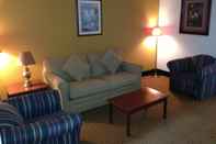 Ruang Umum Brentwood Inn & Suites