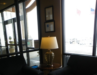 Lobby 2 Ramada by Wyndham Williston Airport XWA