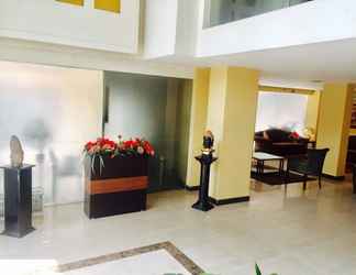 Lobby 2 Tavisha Hotel